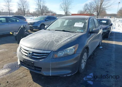 2011 Honda Accord 2.4 Lx z USA, uszkodzony, nr VIN 1HGCP2F3XBA141453